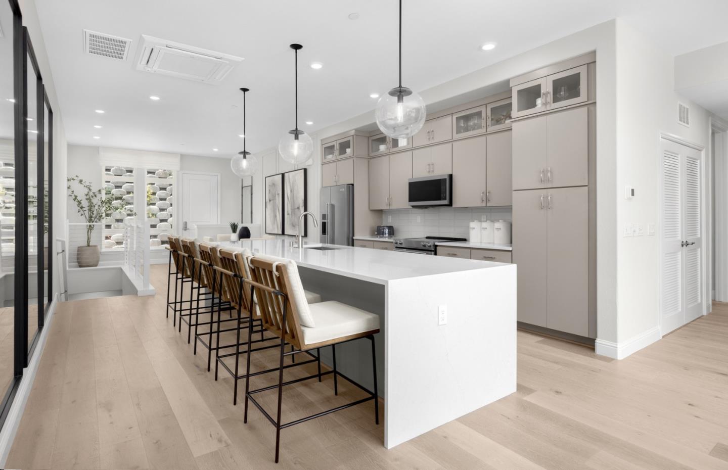 Photo #10: ML82040963 Listing: Photo #10