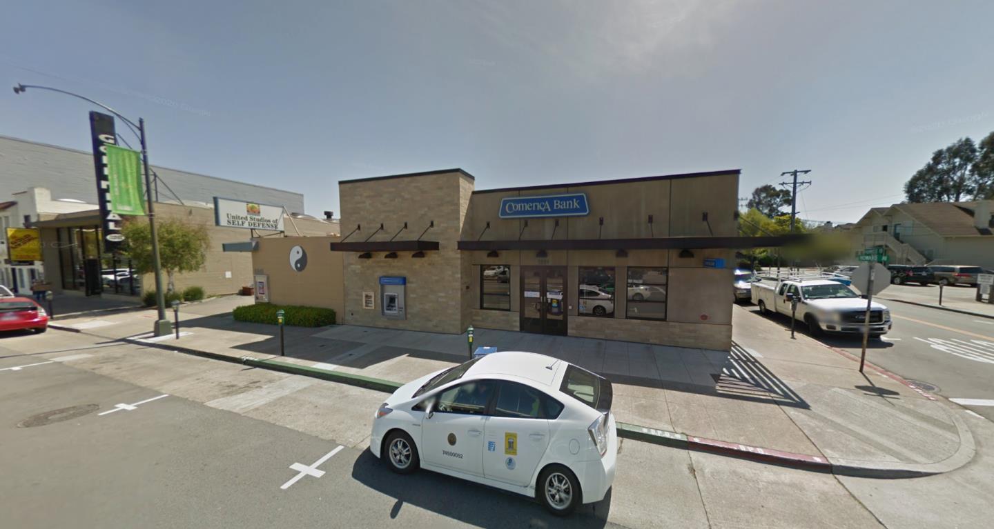 Detail Gallery Image 2 of 5 For 1351 Howard Ave, Burlingame,  CA 94010 - – Beds | – Baths