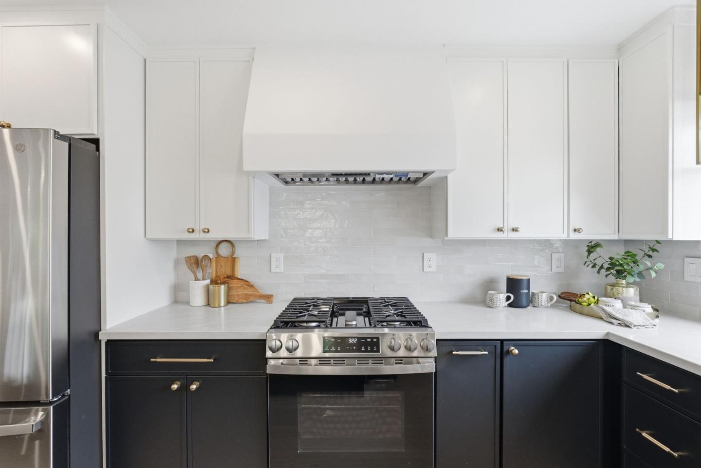 Detail Gallery Image 11 of 43 For 2949 Jessie Ct, San Jose,  CA 95124 - 4 Beds | 2/1 Baths