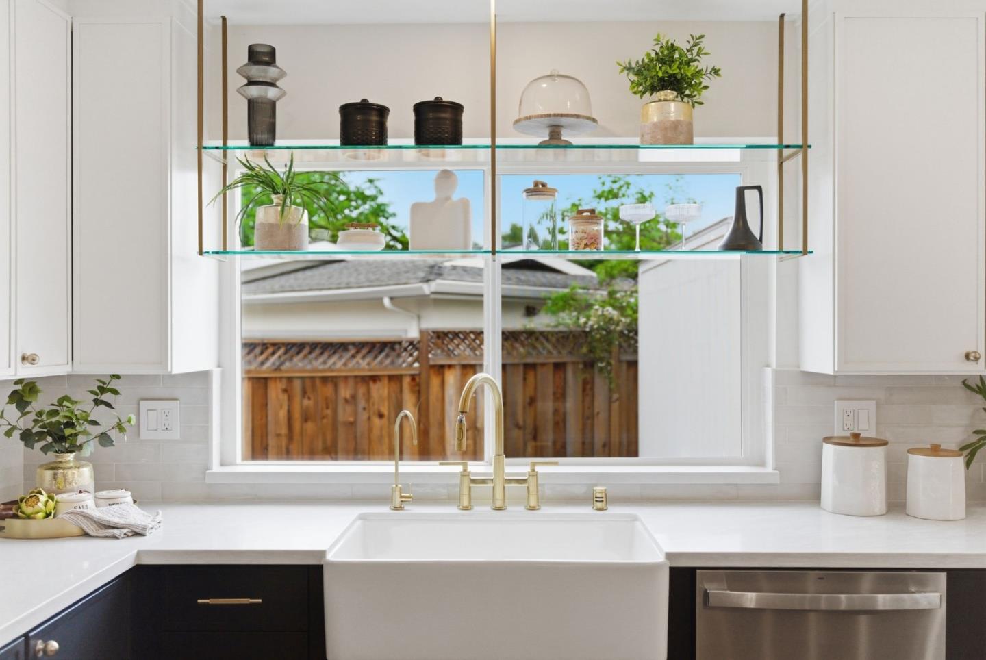 Detail Gallery Image 12 of 43 For 2949 Jessie Ct, San Jose,  CA 95124 - 4 Beds | 2/1 Baths