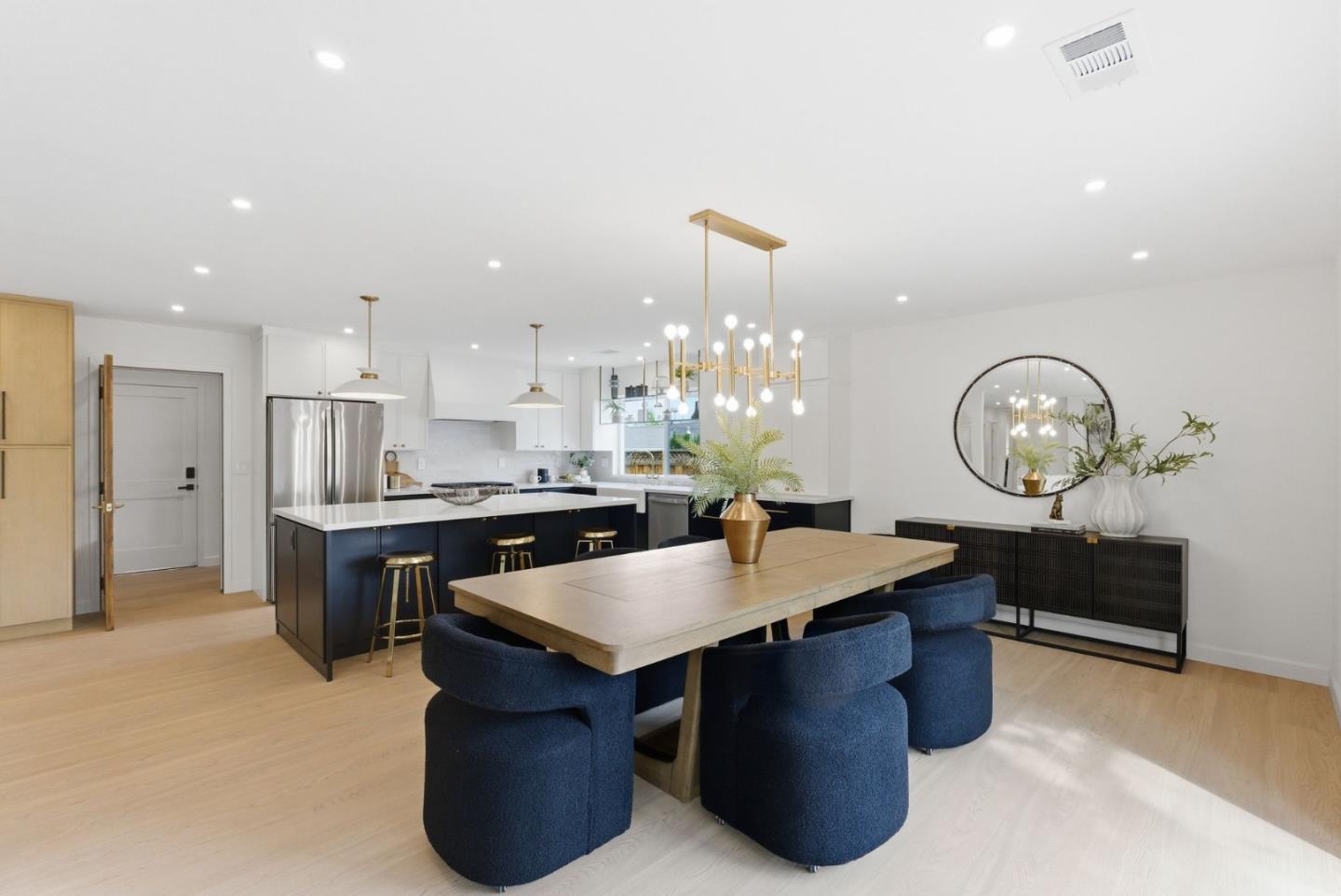 Detail Gallery Image 13 of 43 For 2949 Jessie Ct, San Jose,  CA 95124 - 4 Beds | 2/1 Baths