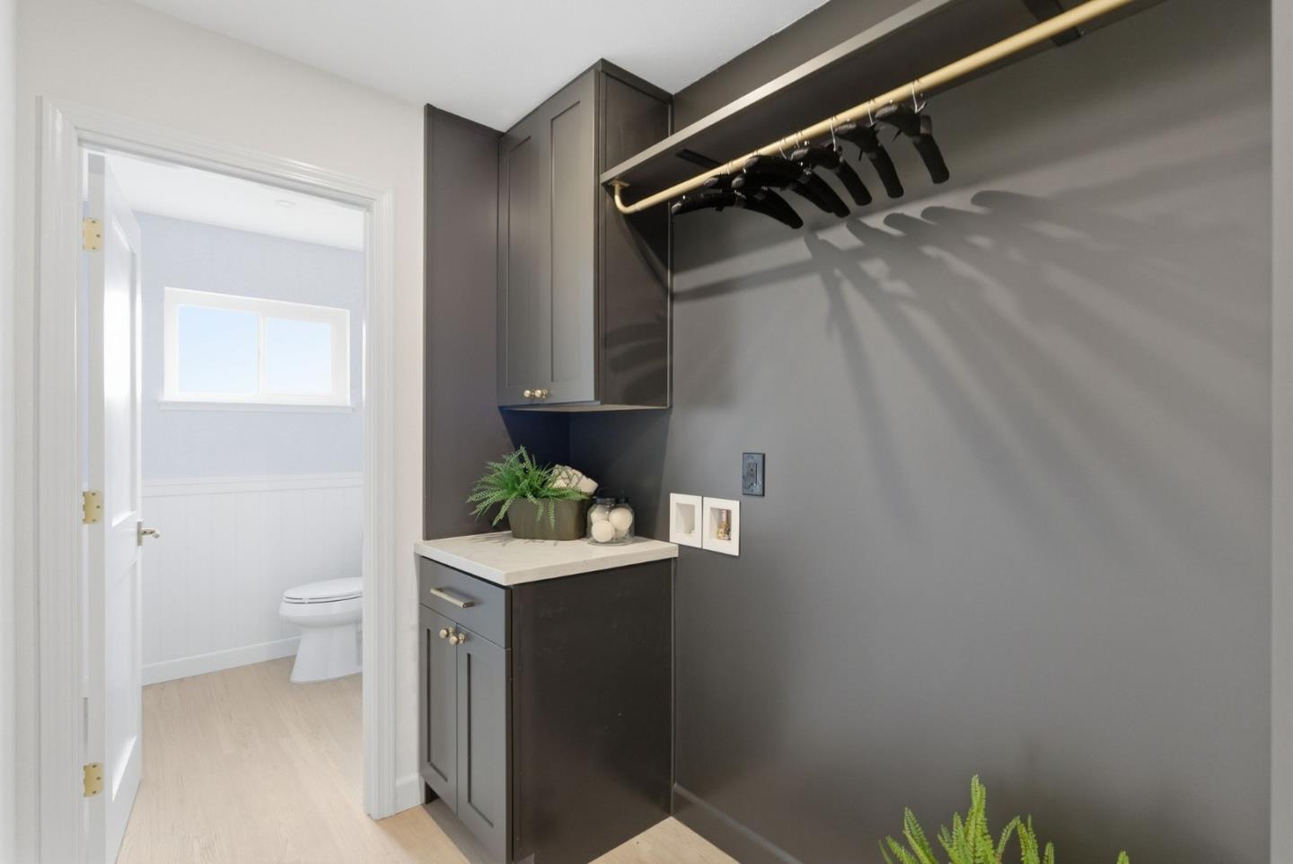 Detail Gallery Image 16 of 43 For 2949 Jessie Ct, San Jose,  CA 95124 - 4 Beds | 2/1 Baths