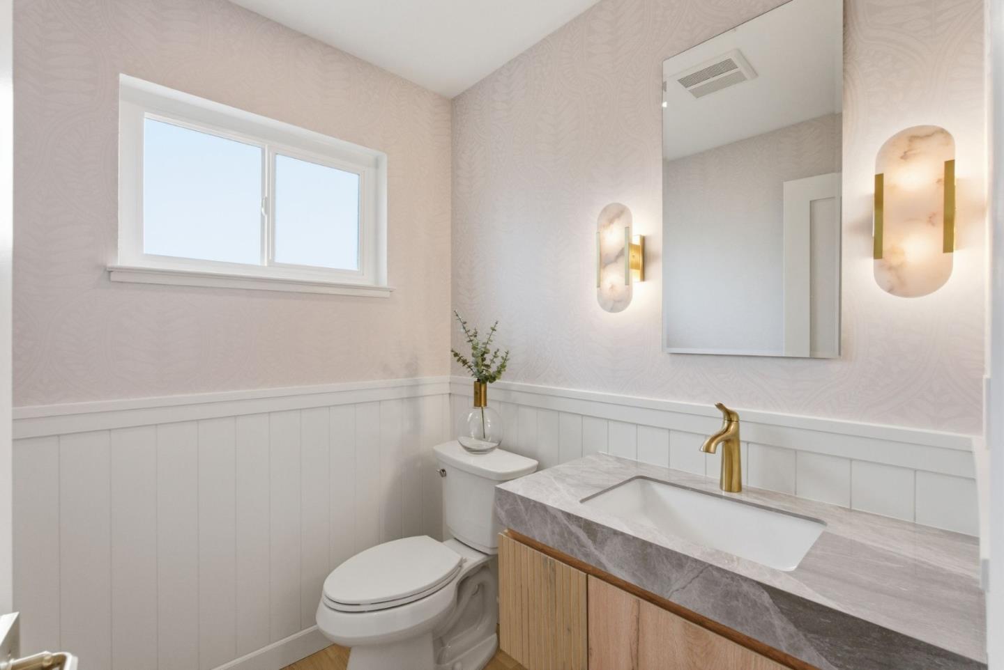 Detail Gallery Image 17 of 43 For 2949 Jessie Ct, San Jose,  CA 95124 - 4 Beds | 2/1 Baths