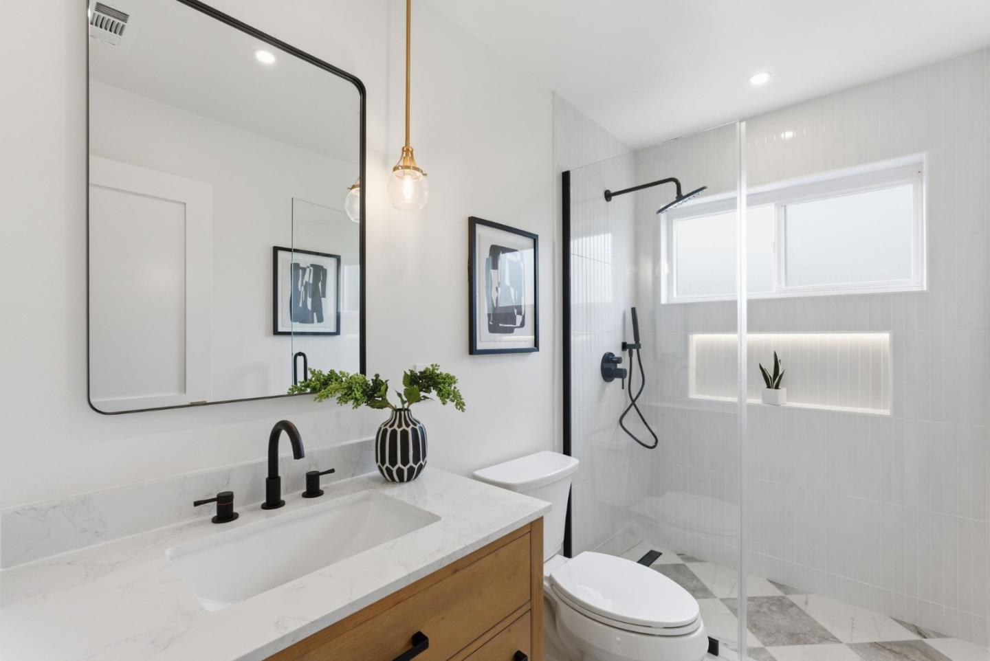 Detail Gallery Image 22 of 43 For 2949 Jessie Ct, San Jose,  CA 95124 - 4 Beds | 2/1 Baths