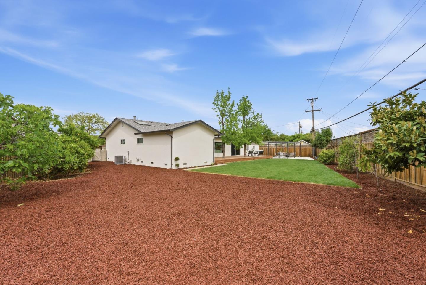 Detail Gallery Image 35 of 43 For 2949 Jessie Ct, San Jose,  CA 95124 - 4 Beds | 2/1 Baths