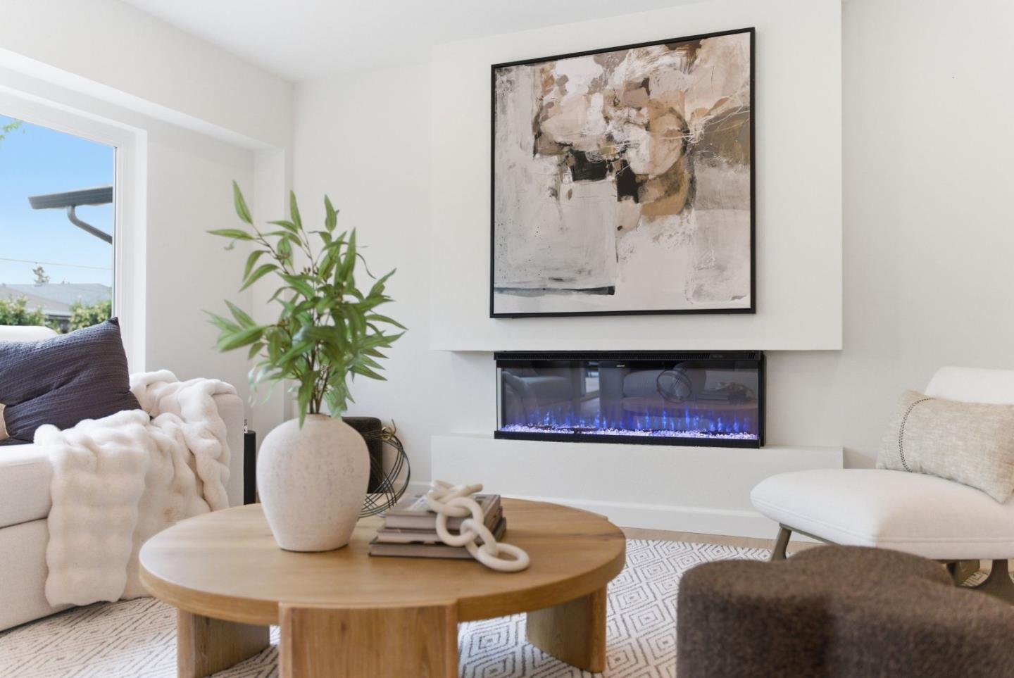 Detail Gallery Image 4 of 43 For 2949 Jessie Ct, San Jose,  CA 95124 - 4 Beds | 2/1 Baths