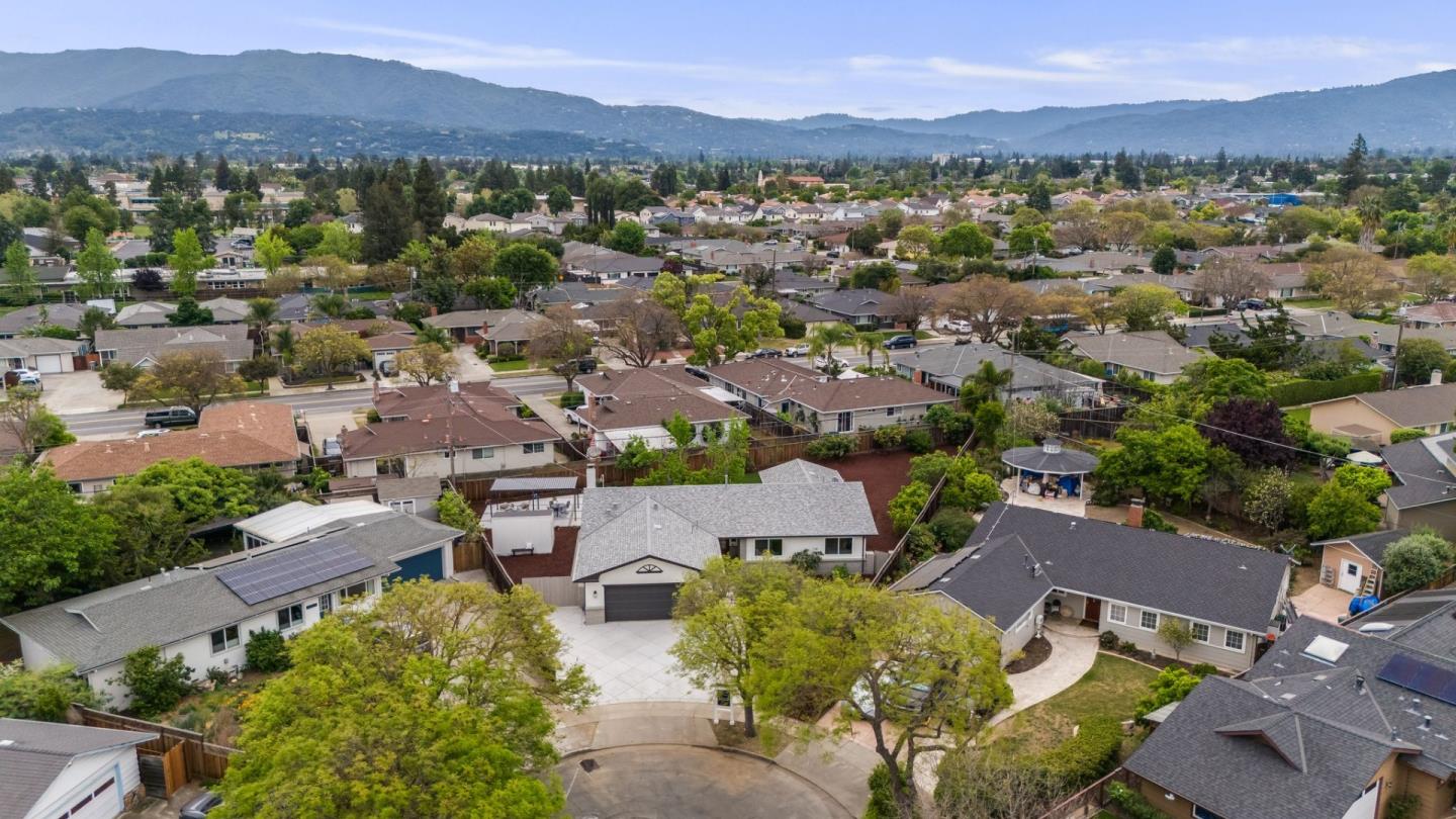 Detail Gallery Image 40 of 43 For 2949 Jessie Ct, San Jose,  CA 95124 - 4 Beds | 2/1 Baths