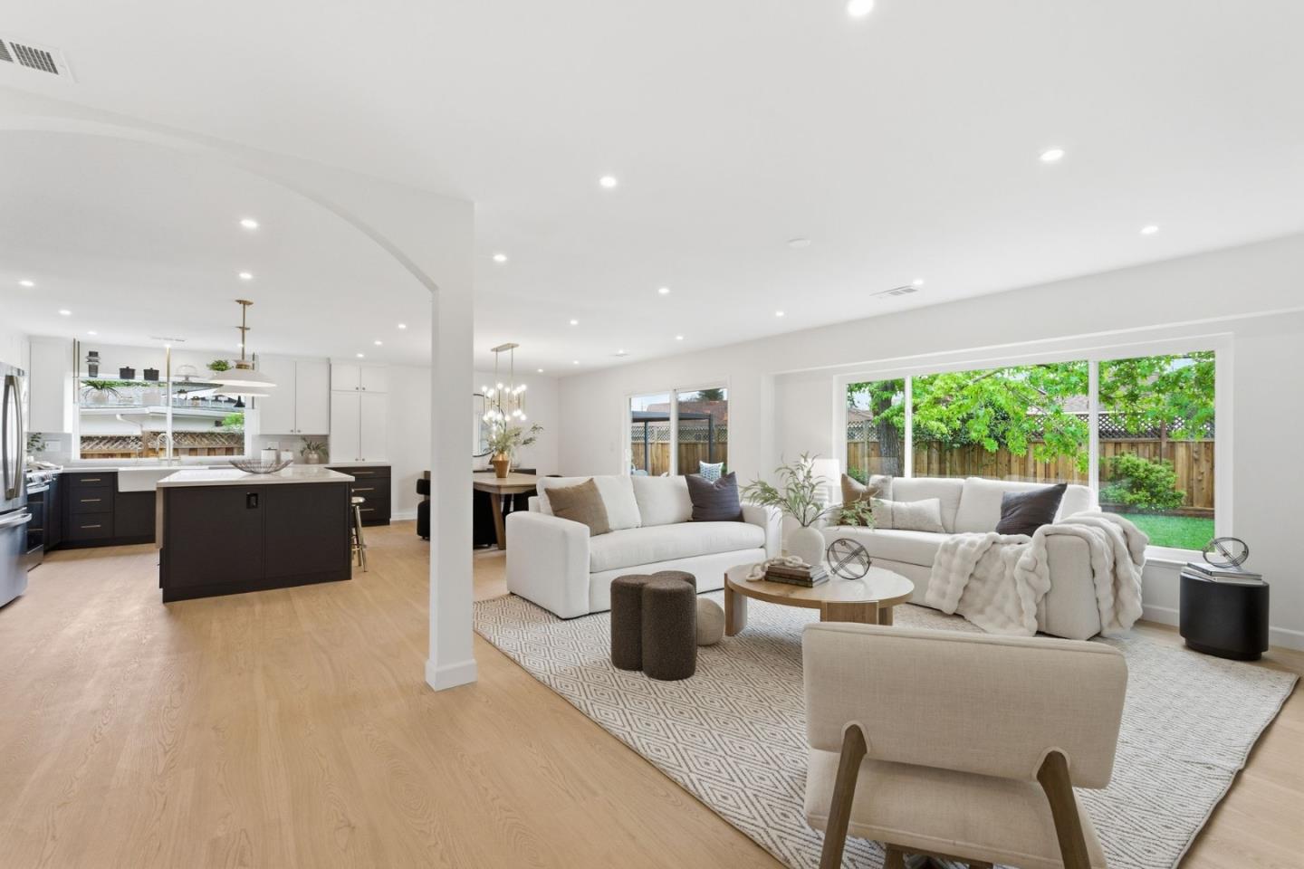 Detail Gallery Image 6 of 43 For 2949 Jessie Ct, San Jose,  CA 95124 - 4 Beds | 2/1 Baths