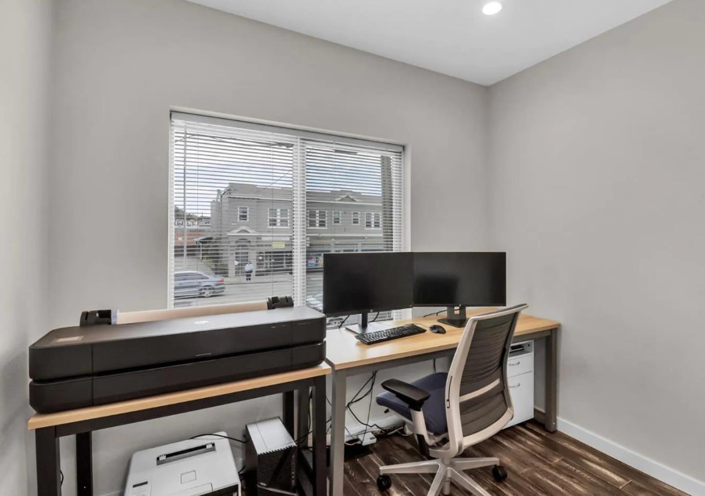 Detail Gallery Image 11 of 28 For 55th St, Oakland,  CA 94609 - – Beds | – Baths