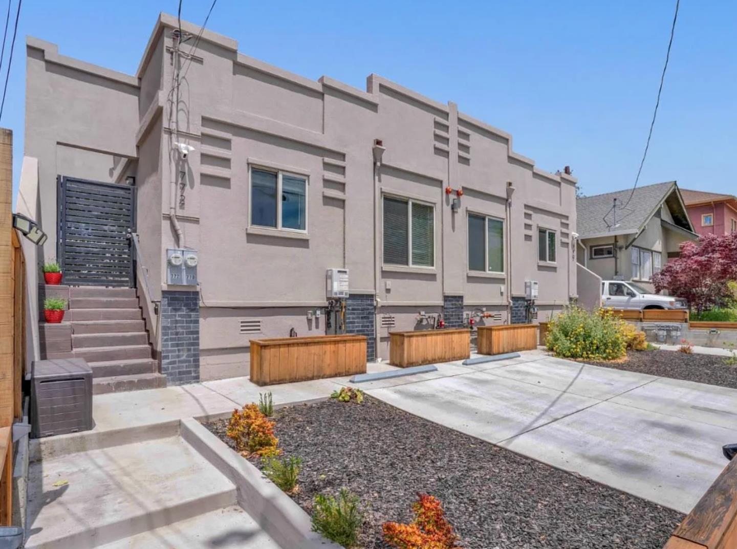 Detail Gallery Image 2 of 28 For 55th St, Oakland,  CA 94609 - – Beds | – Baths