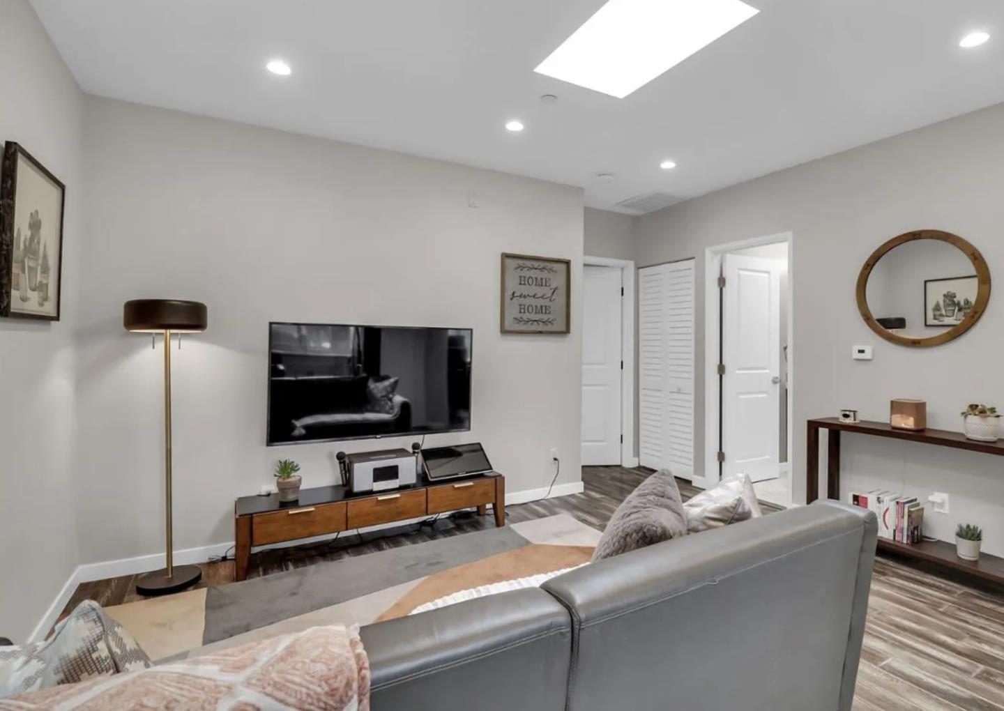 Detail Gallery Image 23 of 28 For 55th St, Oakland,  CA 94609 - – Beds | – Baths