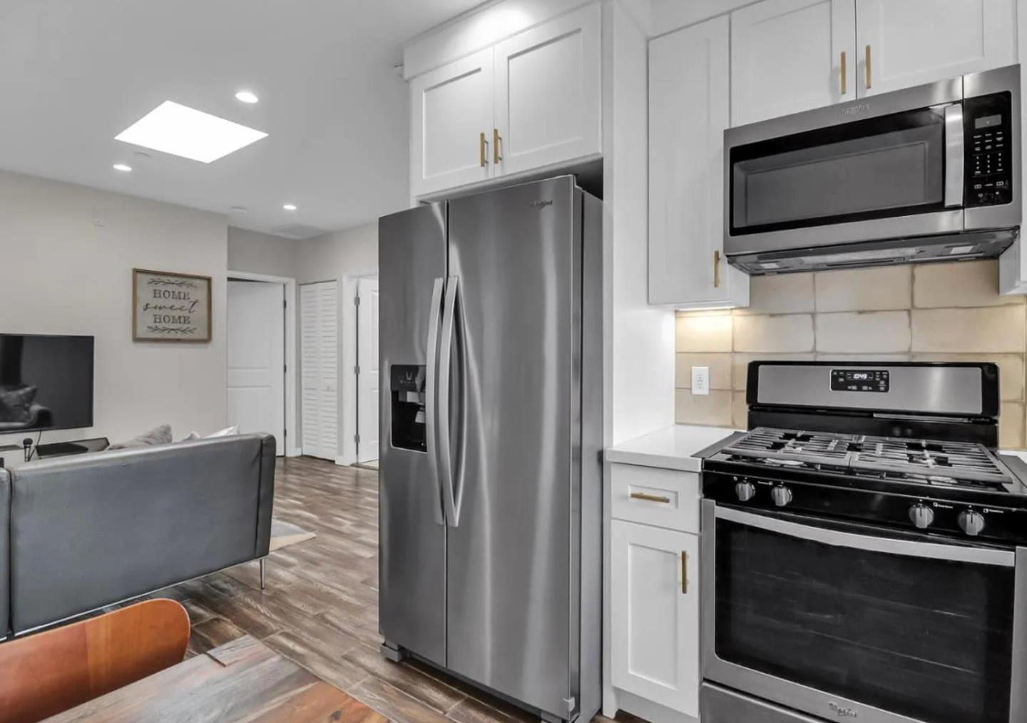 Detail Gallery Image 24 of 28 For 55th St, Oakland,  CA 94609 - – Beds | – Baths