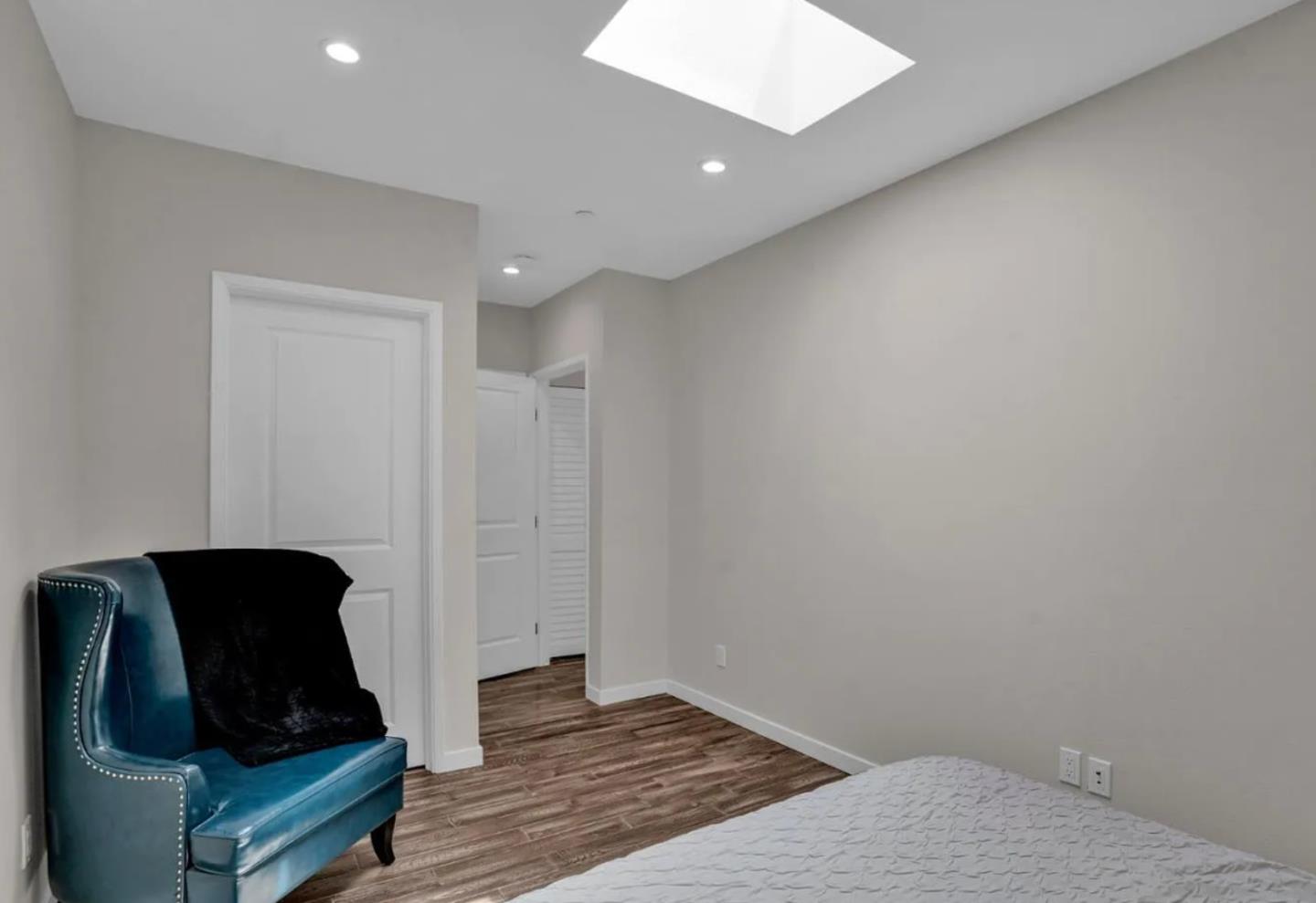 Detail Gallery Image 9 of 28 For 55th St, Oakland,  CA 94609 - – Beds | – Baths