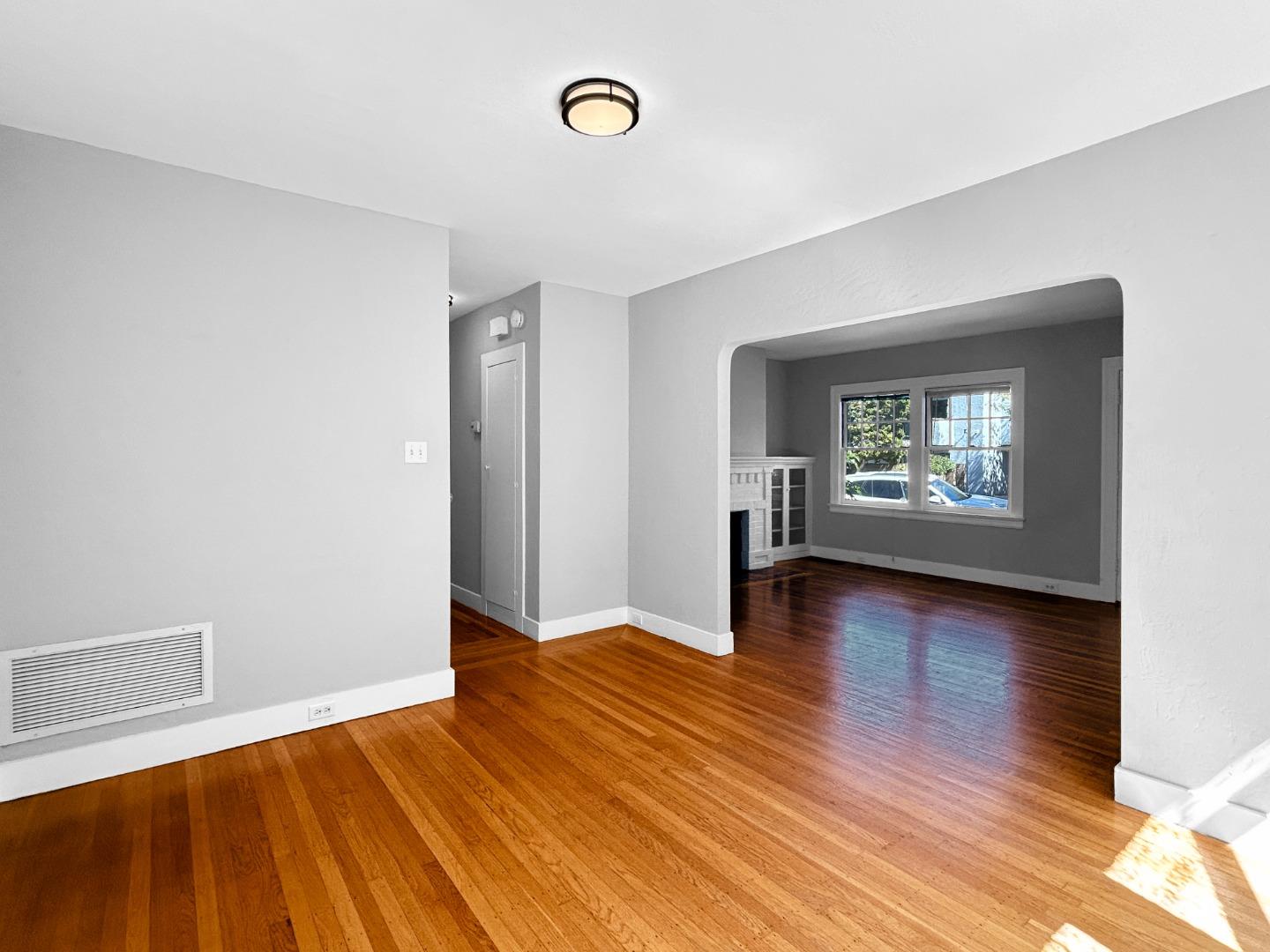 Detail Gallery Image 6 of 22 For 811 Highland Ave, San Mateo,  CA 94401 - 2 Beds | 1 Baths