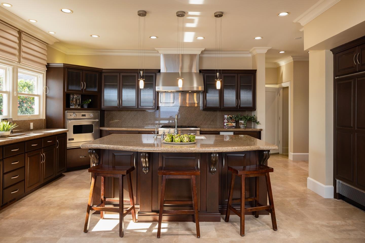 Detail Gallery Image 17 of 52 For 1051 Ocean View Blvd, Pacific Grove,  CA 93950 - 4 Beds | 4/1 Baths