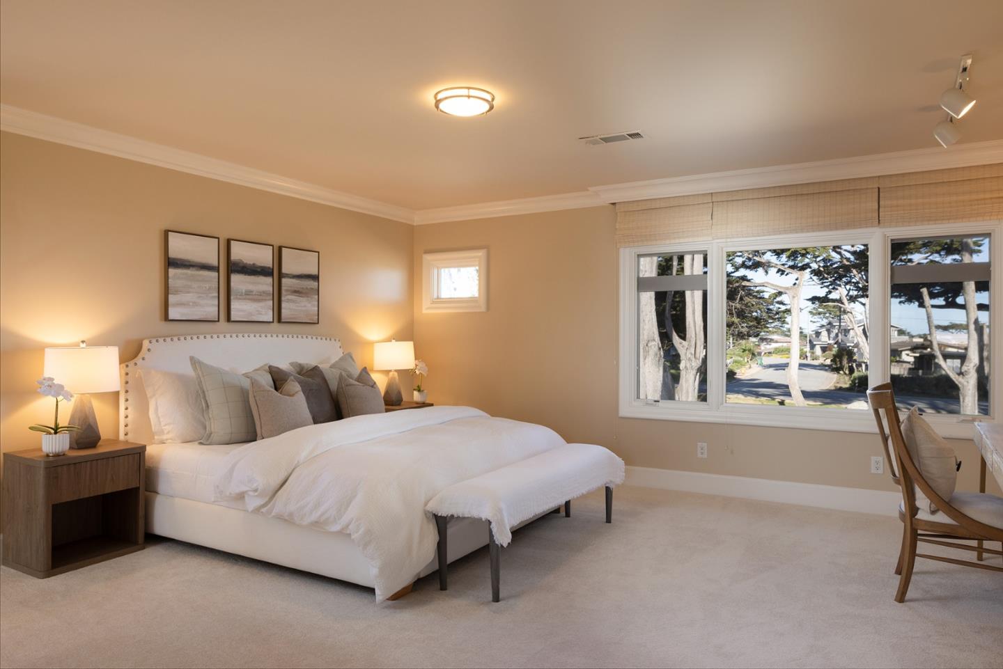 Detail Gallery Image 35 of 52 For 1051 Ocean View Blvd, Pacific Grove,  CA 93950 - 4 Beds | 4/1 Baths