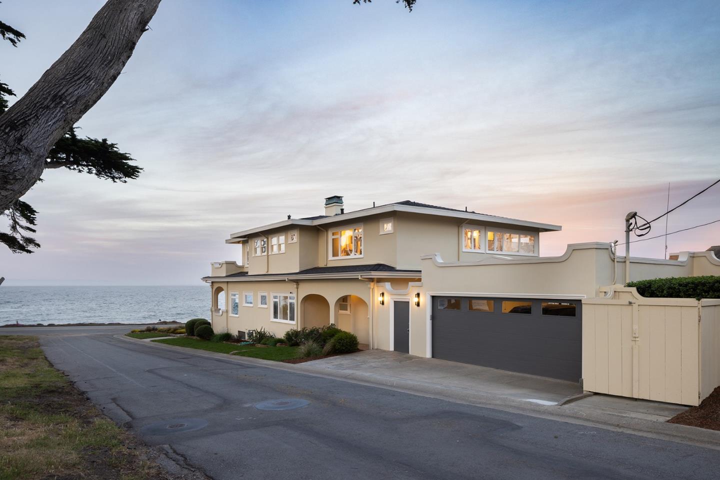 1051 Ocean View Boulevard, Pacific Grove, CA, 93950