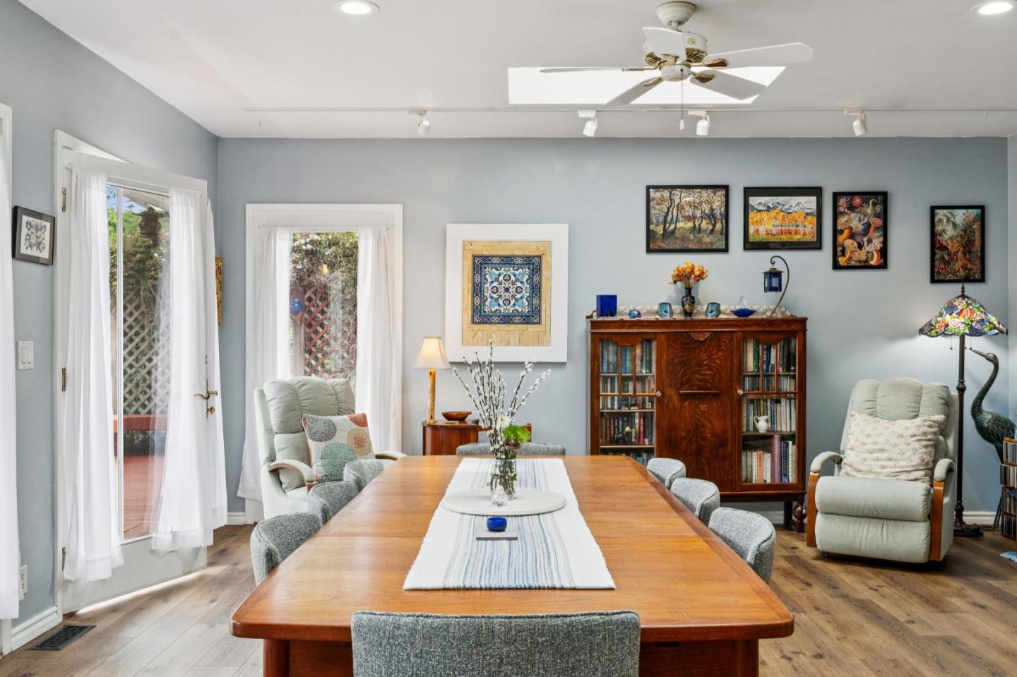 Detail Gallery Image 17 of 50 For 1976 Luzern St, Seaside,  CA 93955 - 3 Beds | 2 Baths