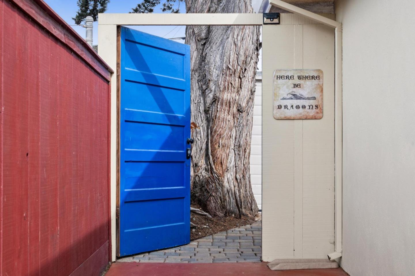 Detail Gallery Image 29 of 50 For 1976 Luzern St, Seaside,  CA 93955 - 3 Beds | 2 Baths