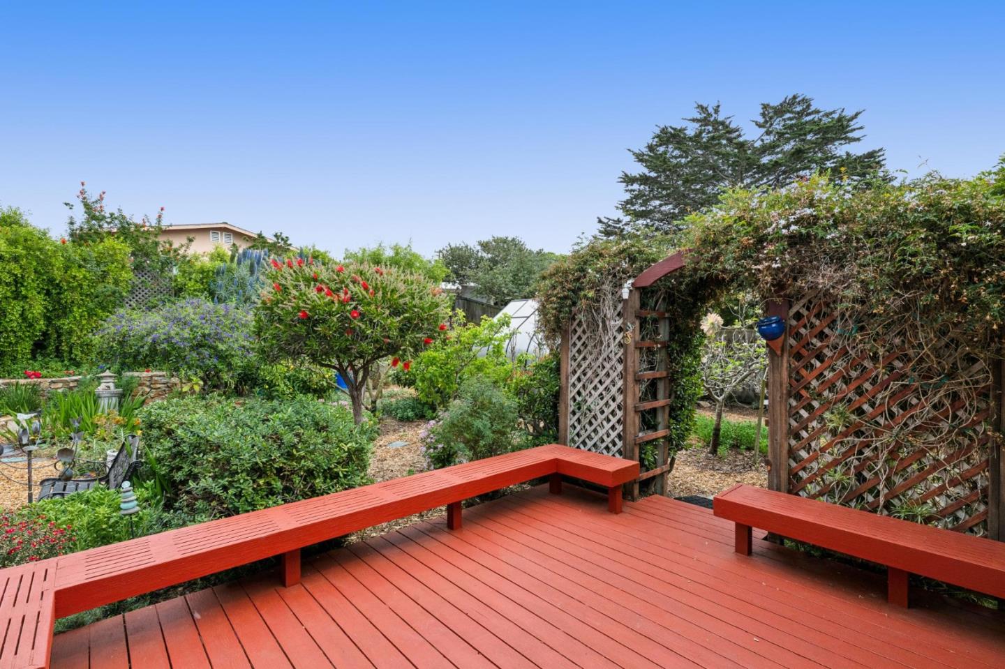 Detail Gallery Image 37 of 50 For 1976 Luzern St, Seaside,  CA 93955 - 3 Beds | 2 Baths