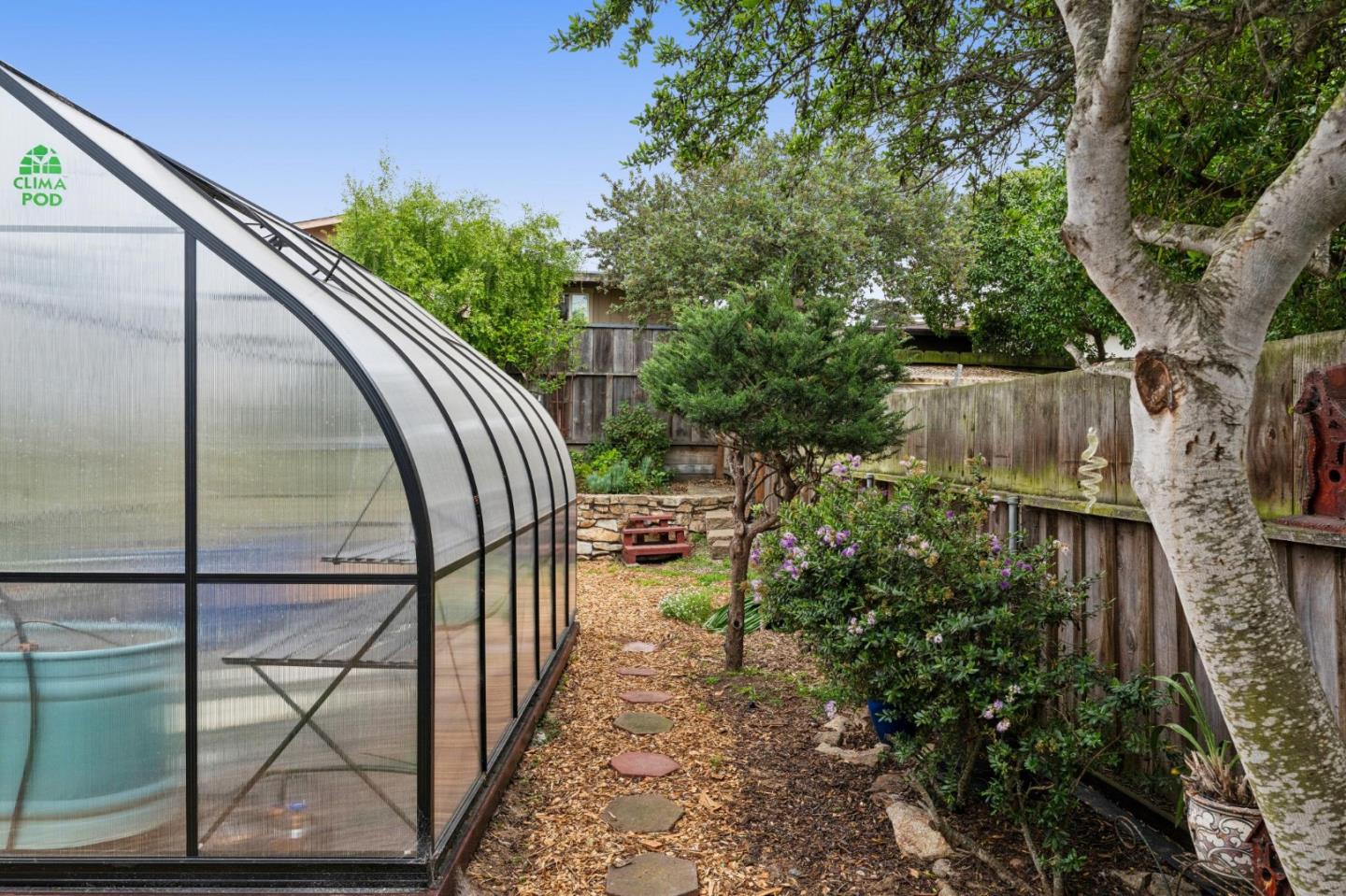 Detail Gallery Image 39 of 50 For 1976 Luzern St, Seaside,  CA 93955 - 3 Beds | 2 Baths