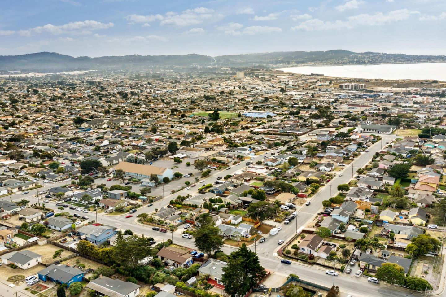 Detail Gallery Image 46 of 50 For 1976 Luzern St, Seaside,  CA 93955 - 3 Beds | 2 Baths