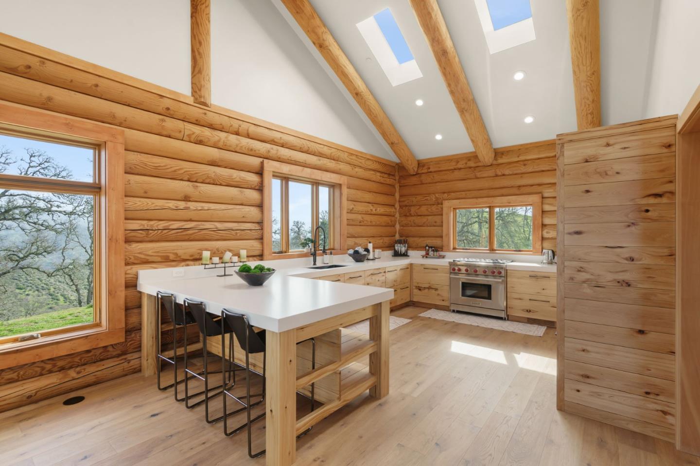 Detail Gallery Image 14 of 91 For 1525 Headlands Dr, Napa,  CA 94558 - 4 Beds | 3/1 Baths