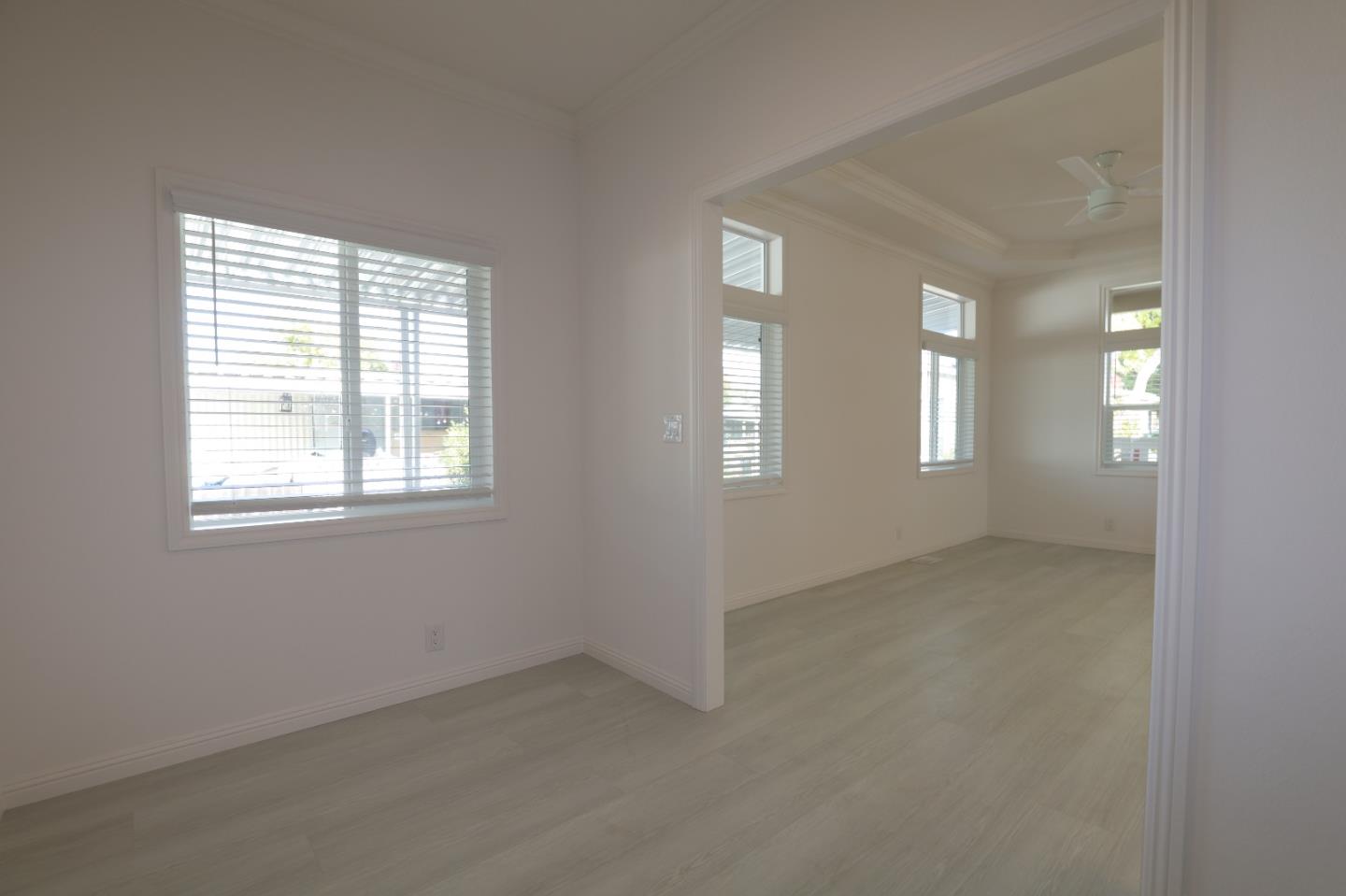 Detail Gallery Image 15 of 26 For 406 Los Encinos Ave #406,  San Jose,  CA 95134 - 3 Beds | 2 Baths