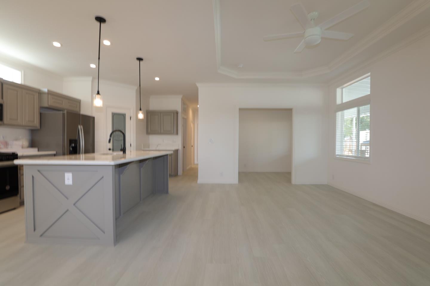 Detail Gallery Image 16 of 26 For 406 Los Encinos Ave #406,  San Jose,  CA 95134 - 3 Beds | 2 Baths