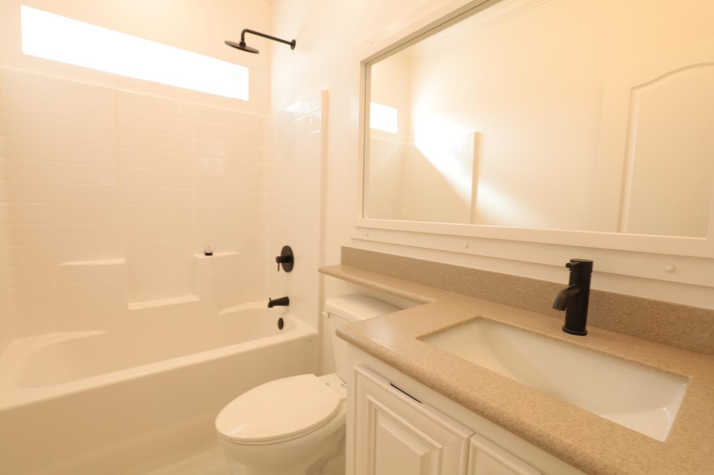 Detail Gallery Image 18 of 26 For 406 Los Encinos Ave #406,  San Jose,  CA 95134 - 3 Beds | 2 Baths