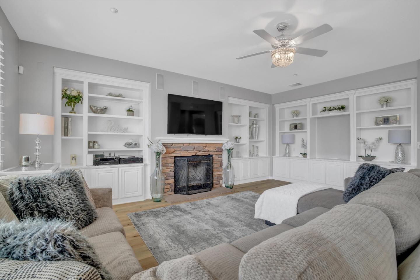 Detail Gallery Image 12 of 39 For 1684 Edera Pl, Brentwood,  CA 94513 - 5 Beds | 3/1 Baths