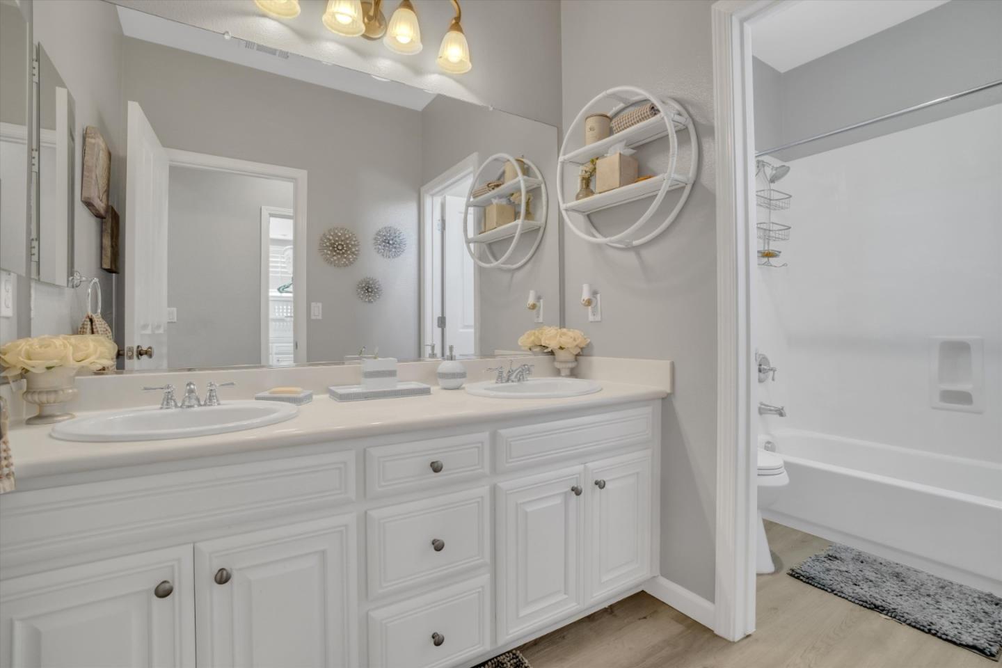 Detail Gallery Image 18 of 39 For 1684 Edera Pl, Brentwood,  CA 94513 - 5 Beds | 3/1 Baths