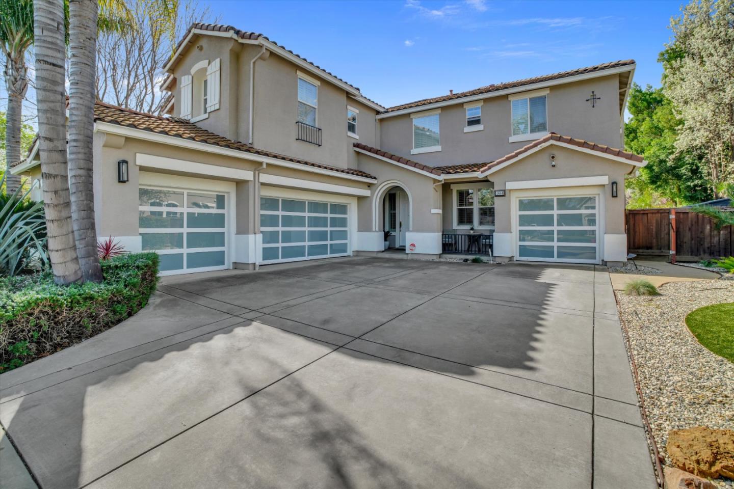 Featured listings