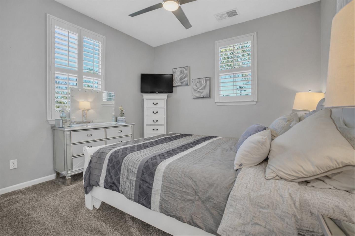 Detail Gallery Image 20 of 39 For 1684 Edera Pl, Brentwood,  CA 94513 - 5 Beds | 3/1 Baths