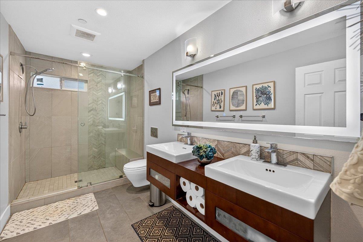 Detail Gallery Image 16 of 39 For 38047 Stenhammer Dr, Fremont,  CA 94536 - 4 Beds | 4 Baths