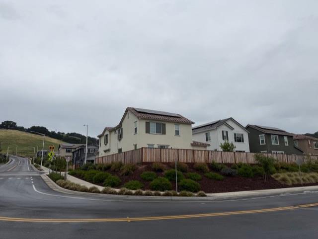 Detail Gallery Image 2 of 4 For Hecker Pass, Gilroy,  CA 95020 - – Beds | – Baths