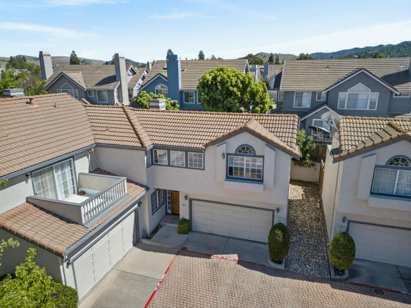 Front Image Thumbnail for ML82040983