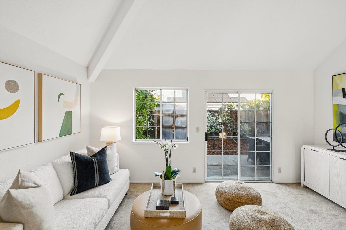 Detail Gallery Image 17 of 31 For 1402 Dominica Ln, Foster City,  CA 94404 - 3 Beds | 2 Baths