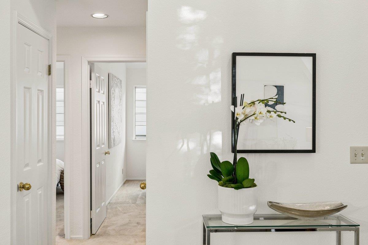 Detail Gallery Image 19 of 31 For 1402 Dominica Ln, Foster City,  CA 94404 - 3 Beds | 2 Baths