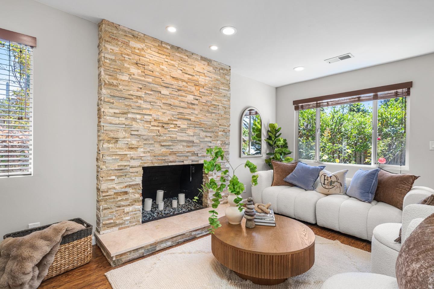 Detail Gallery Image 8 of 67 For 175 La Canada Ct, Los Gatos,  CA 95032 - 3 Beds | 2 Baths