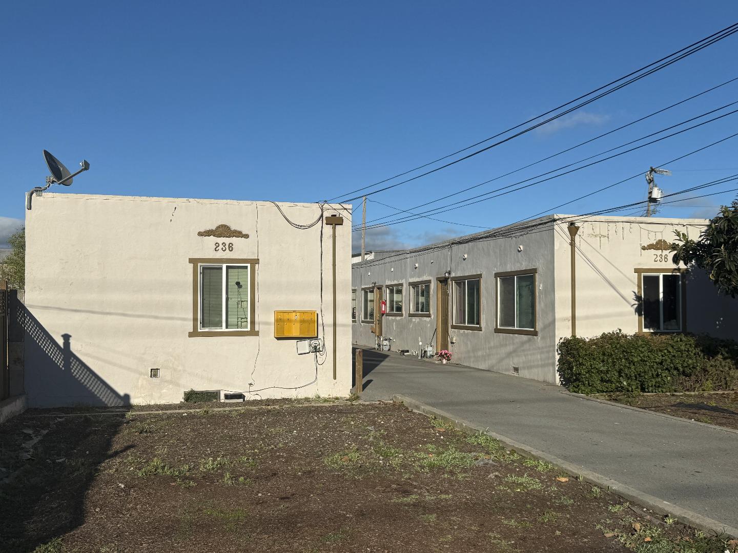 Detail Gallery Image 2 of 2 For 236 Locust St, Watsonville,  CA 95076 - – Beds | – Baths