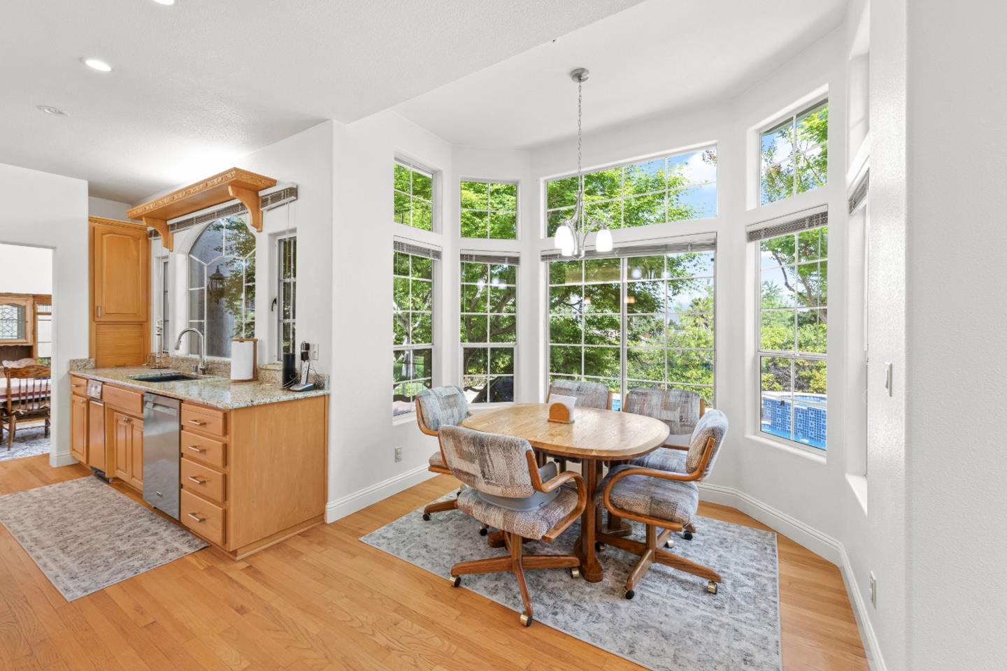 Detail Gallery Image 17 of 76 For 18216 Sparhawk Way, Morgan Hill,  CA 95037 - 5 Beds | 3/1 Baths