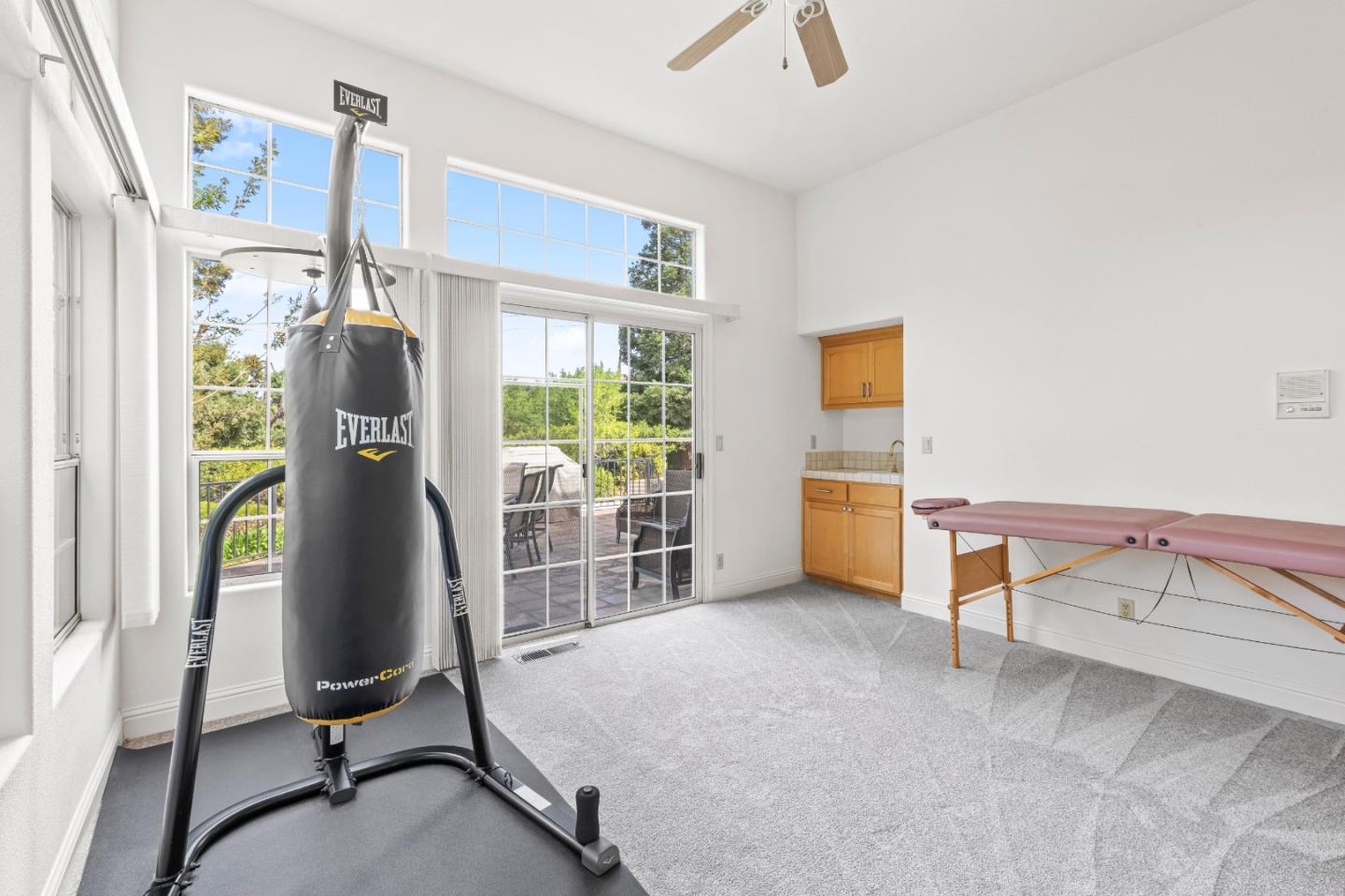 Detail Gallery Image 25 of 76 For 18216 Sparhawk Way, Morgan Hill,  CA 95037 - 5 Beds | 3/1 Baths