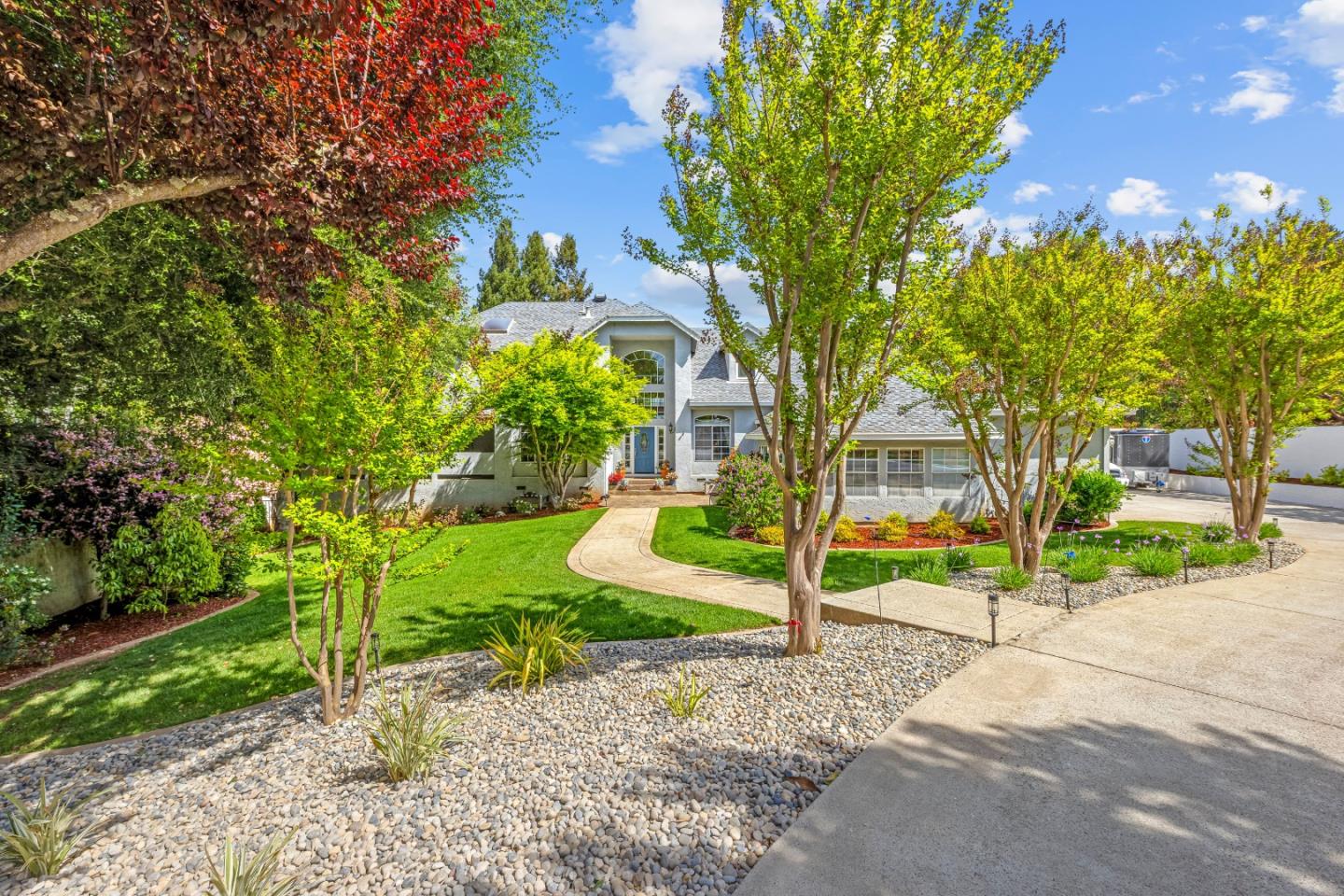 Detail Gallery Image 3 of 76 For 18216 Sparhawk Way, Morgan Hill,  CA 95037 - 5 Beds | 3/1 Baths