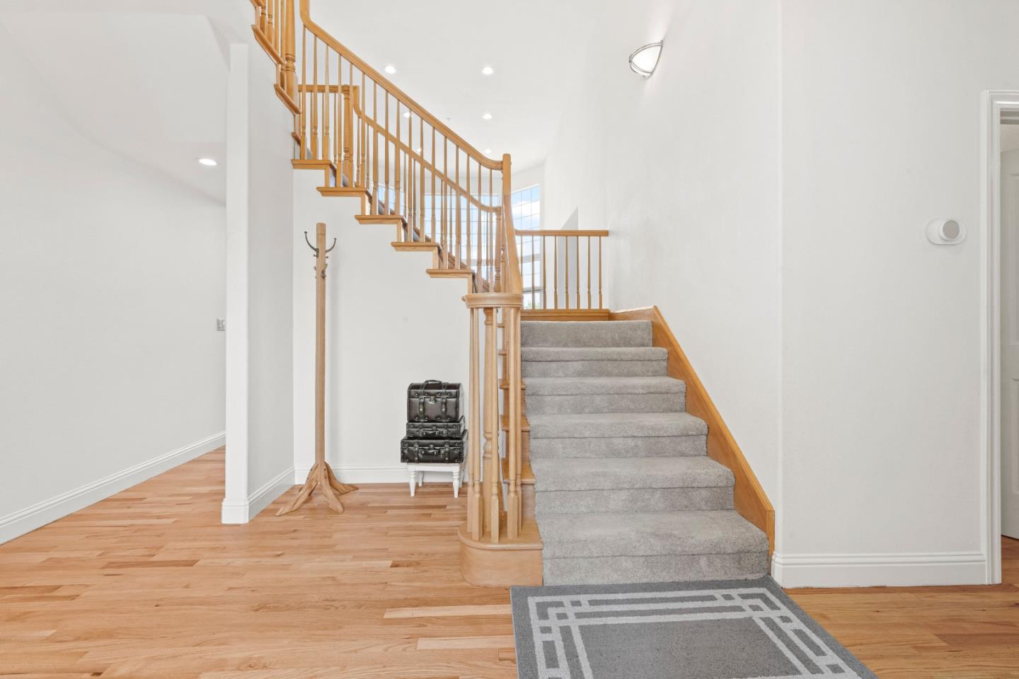 Detail Gallery Image 35 of 76 For 18216 Sparhawk Way, Morgan Hill,  CA 95037 - 5 Beds | 3/1 Baths