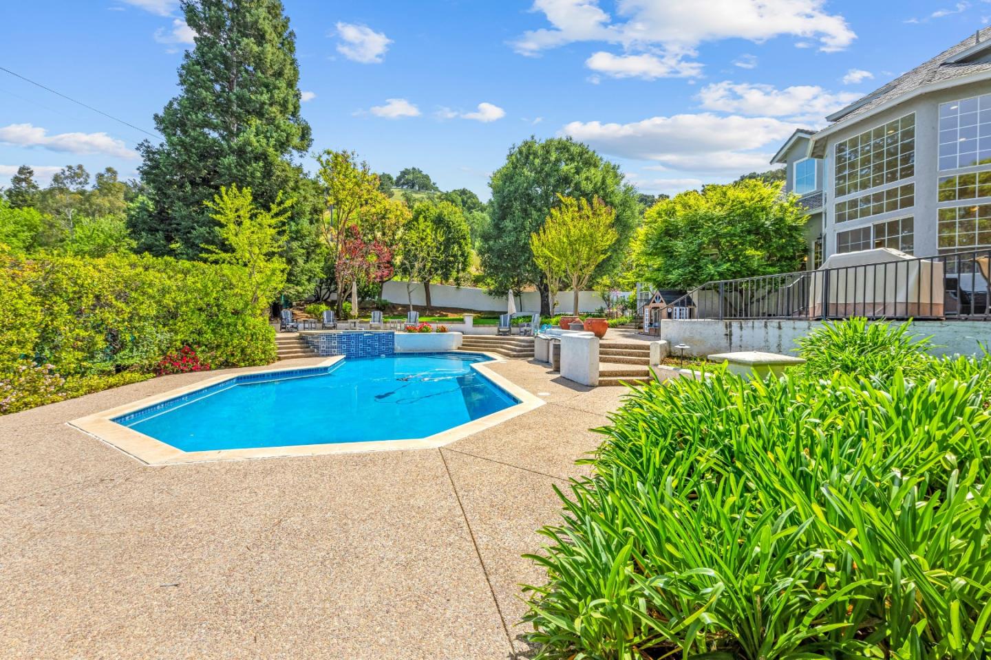 Detail Gallery Image 60 of 76 For 18216 Sparhawk Way, Morgan Hill,  CA 95037 - 5 Beds | 3/1 Baths