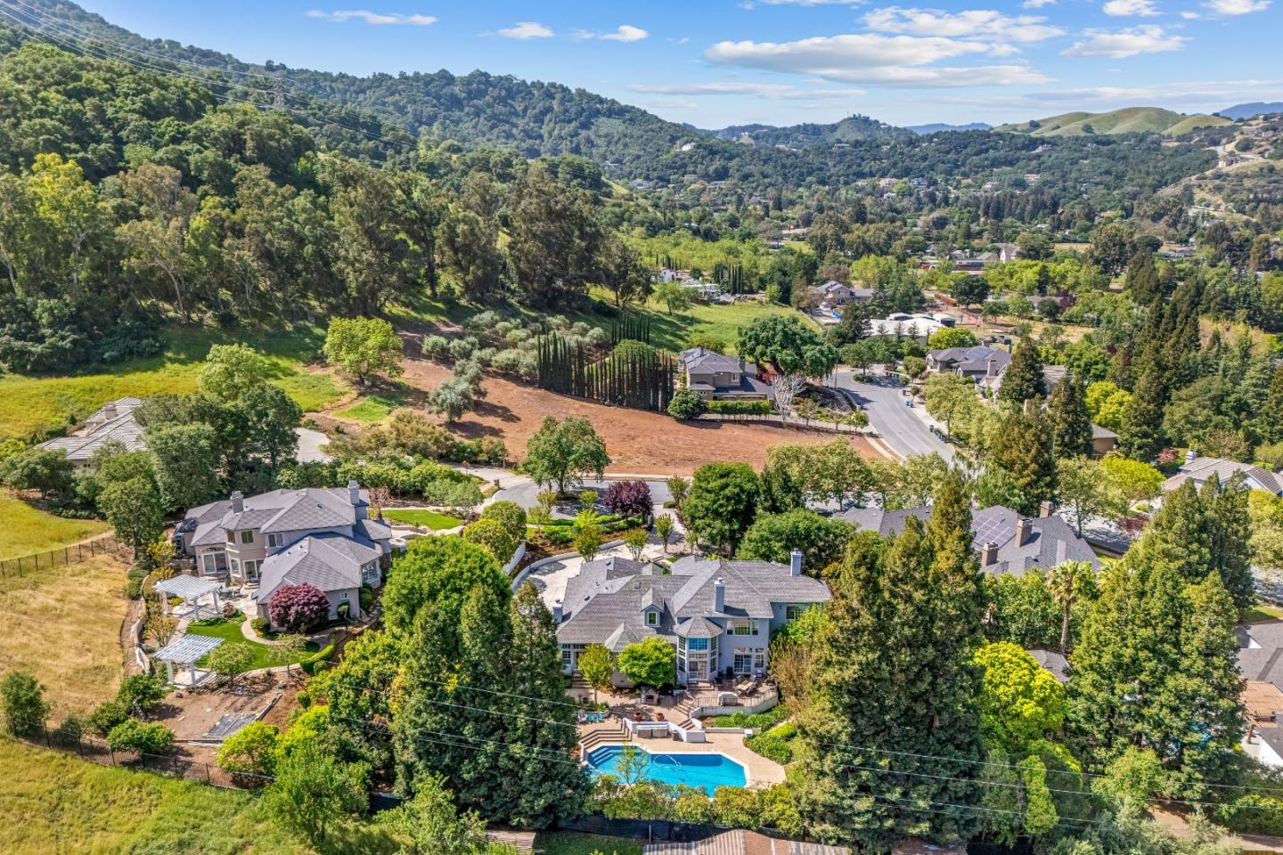 Detail Gallery Image 67 of 76 For 18216 Sparhawk Way, Morgan Hill,  CA 95037 - 5 Beds | 3/1 Baths