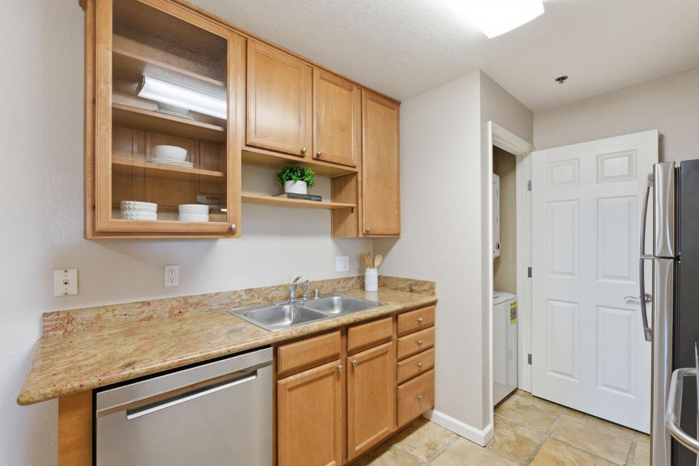 Photo #5: ML82040989 Listing: Photo #5