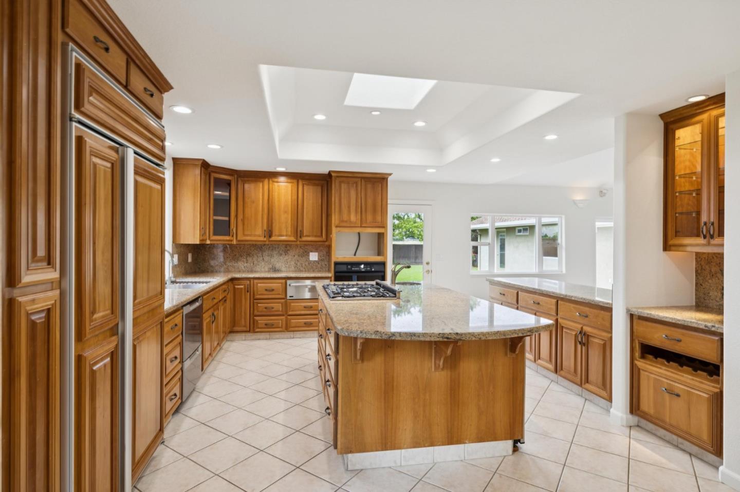 Detail Gallery Image 12 of 79 For 645 Hale Ave, Morgan Hill,  CA 95037 - 3 Beds | 3 Baths