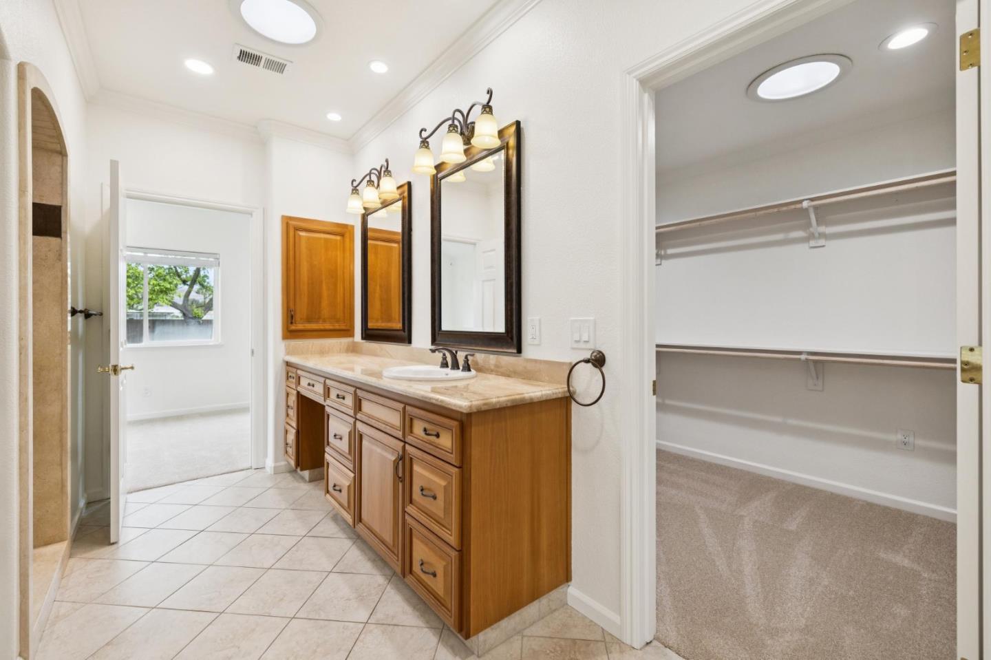 Detail Gallery Image 39 of 79 For 645 Hale Ave, Morgan Hill,  CA 95037 - 3 Beds | 3 Baths